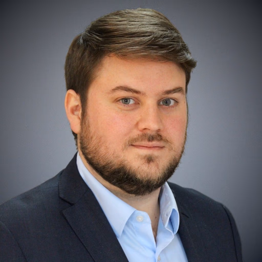Portrait of Dave Lindon, Business Development lead at Knowledge²